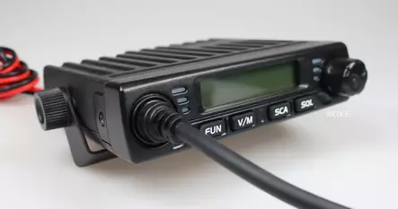 ANYTONE AT-779S RHA68 VIRTAJOHTO AVOIMILLA PÄILLÄ - RHA68 AJONEUVORADIOPUHELIMET - 202035 - 2