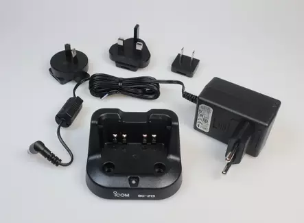 ICOM BC-213 PÖYTÄLATURI IC-F1000, IC-F2000, IC-F29, IC-A16 PUHELIMILLE - Icom laturit - 302086 - 2