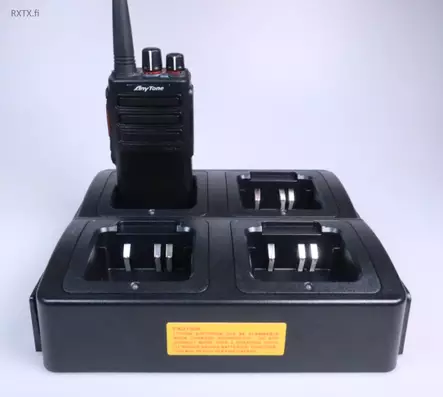 QX-BC MULTI-LATAUSTELAKKA 4 x ANYTONE AT-D269 PUHELIMEEN Sis. VIRTALÄHTEEN - AnyTone laturit - 302109 - 1